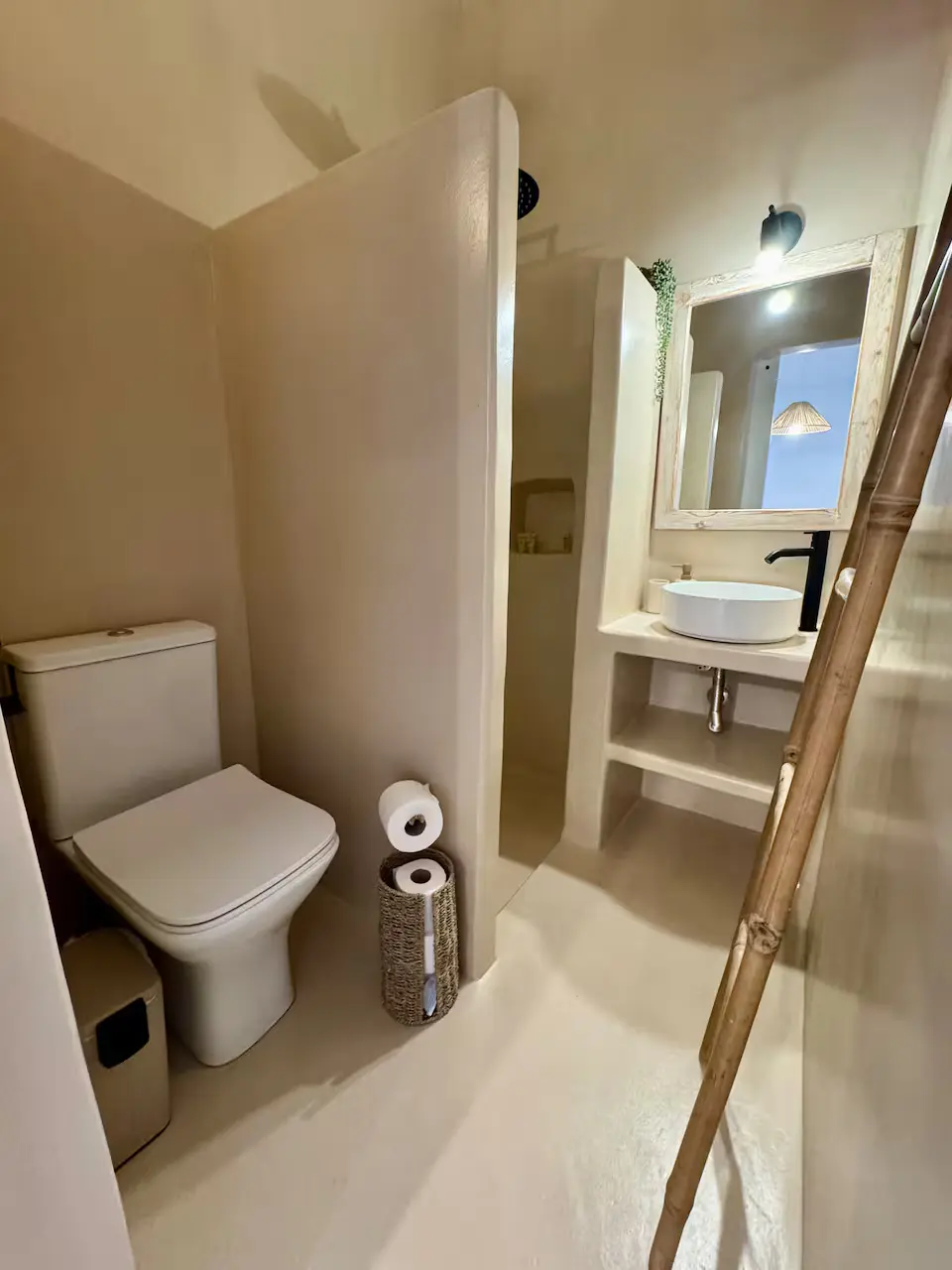 Central Two Storey Home bathroom