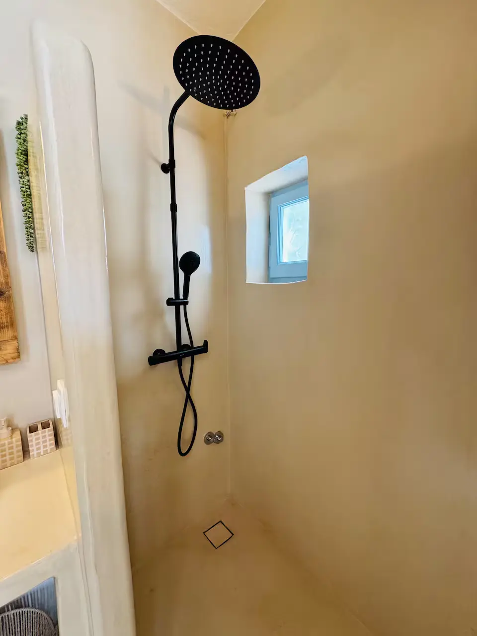 Central Two Storey Home bathroom